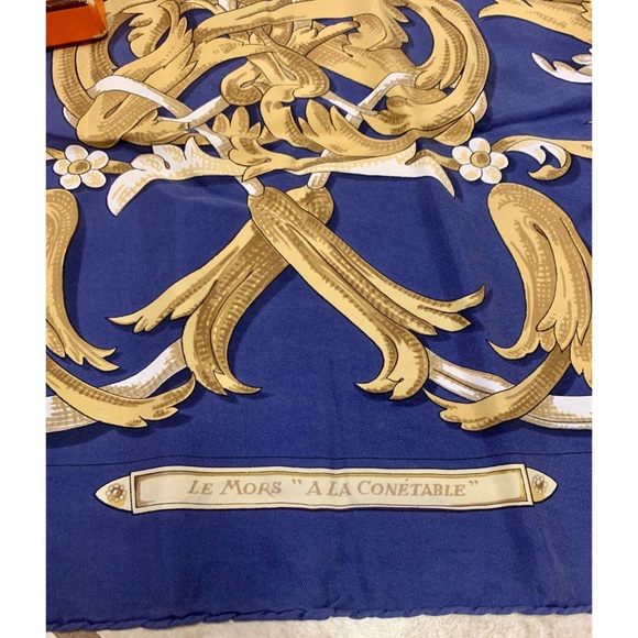 Hermès Silk Scarf - Picture 2 of 6